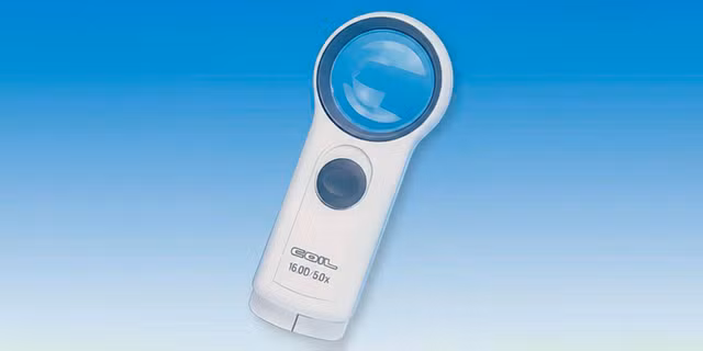 Optical accessories - Illuminated Pocket Magnifier